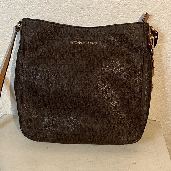 Michael Kors Jet Set Travel Large logo shoulder/ crossbody bag Contemporary - Picture 1 of 9